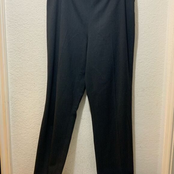 St. John’s Marie Gray, cropped black zipper jacket gold detail & matching pants - Picture 11 of 14